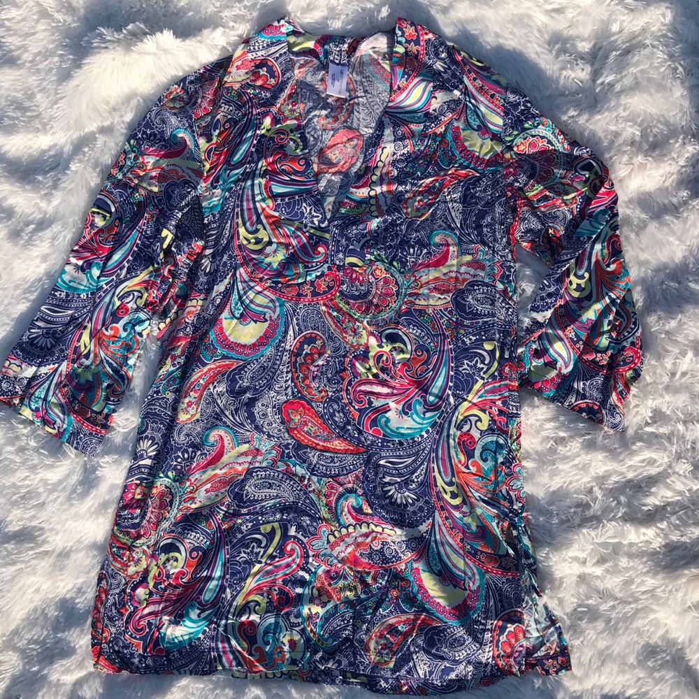 BRAND NEW top